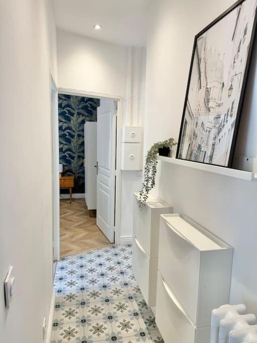 Magnifique Appartement Moderne - Clim & Wifi Νίκαια Εξωτερικό φωτογραφία